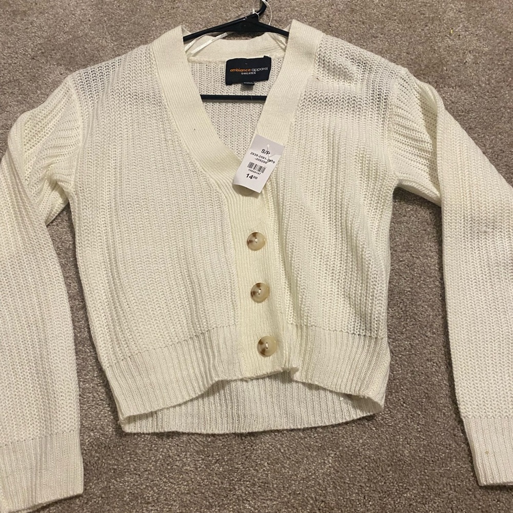 Off white cropped sweater